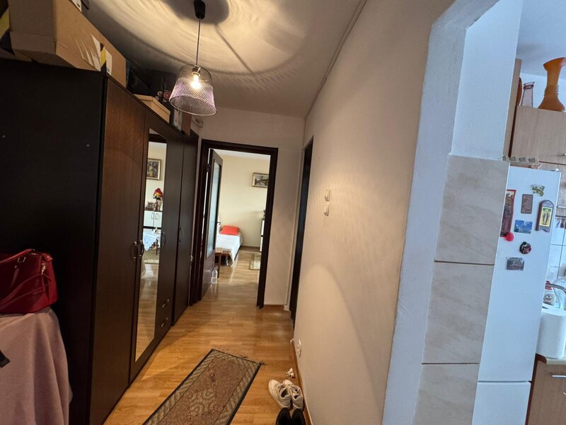 Drumul Taberei, Valea Oltului, garsoniera 33 mp